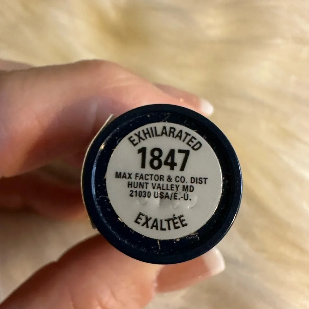 🩷5/$10 Max factor lipstick